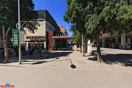 滨江风景3室2厅1卫75万108m2出售